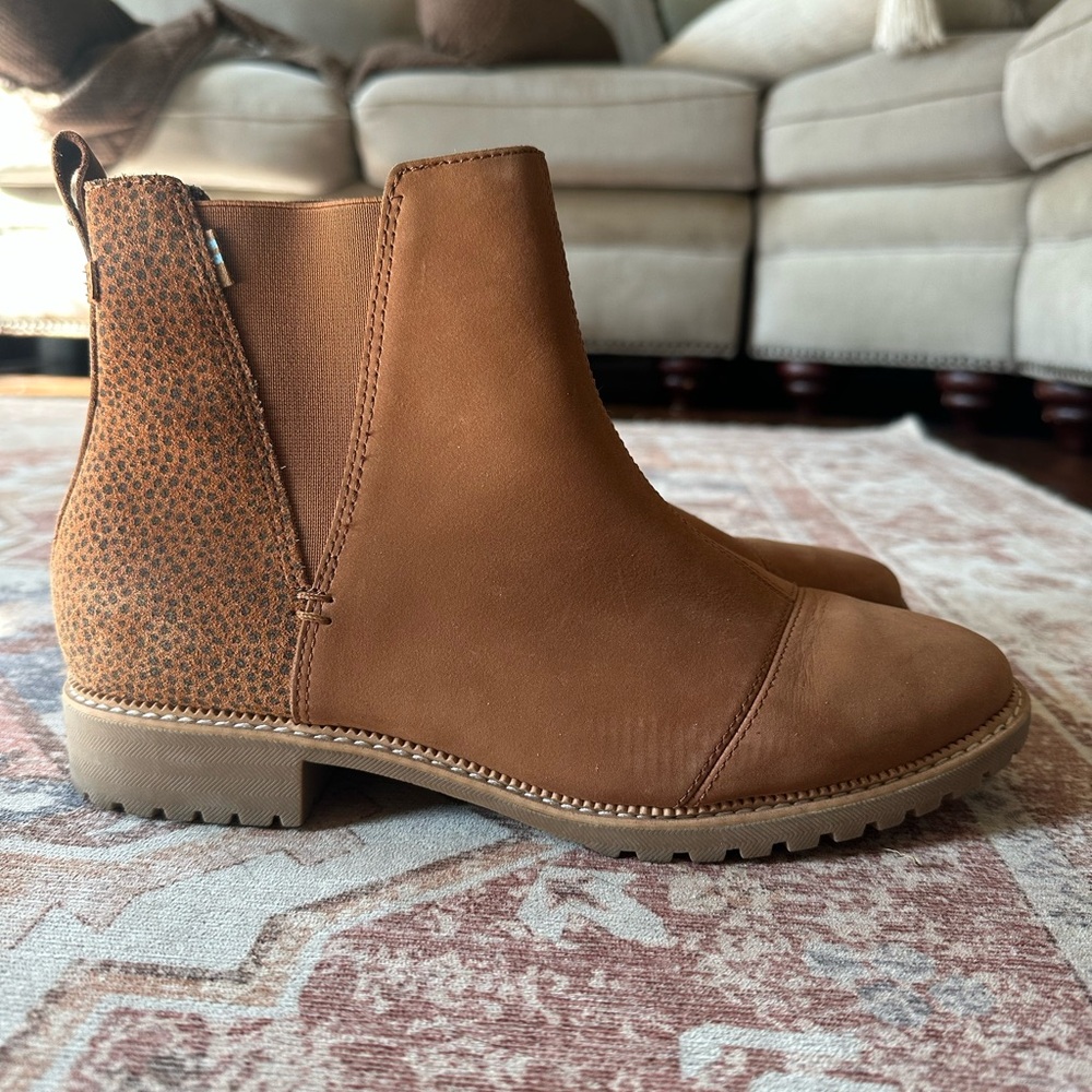 Tom’s women’s Cleo boots cheetah 9.5 - Picture 2 of 4